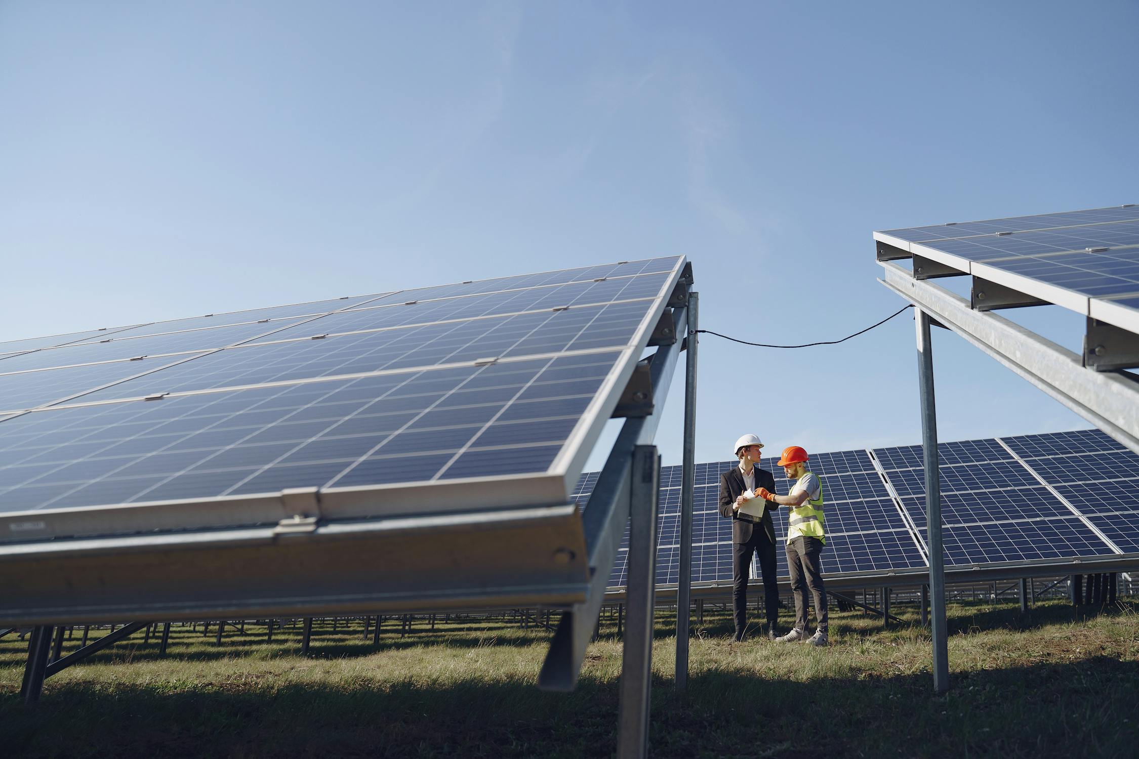 Types de systèmes de montage photovoltaïques (PV) et leurs avantages, inconvénients et applications