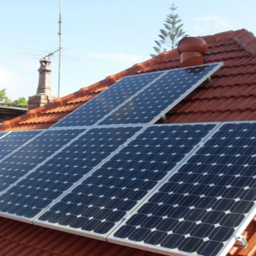 Comment monter un panneau solaire sur le toit