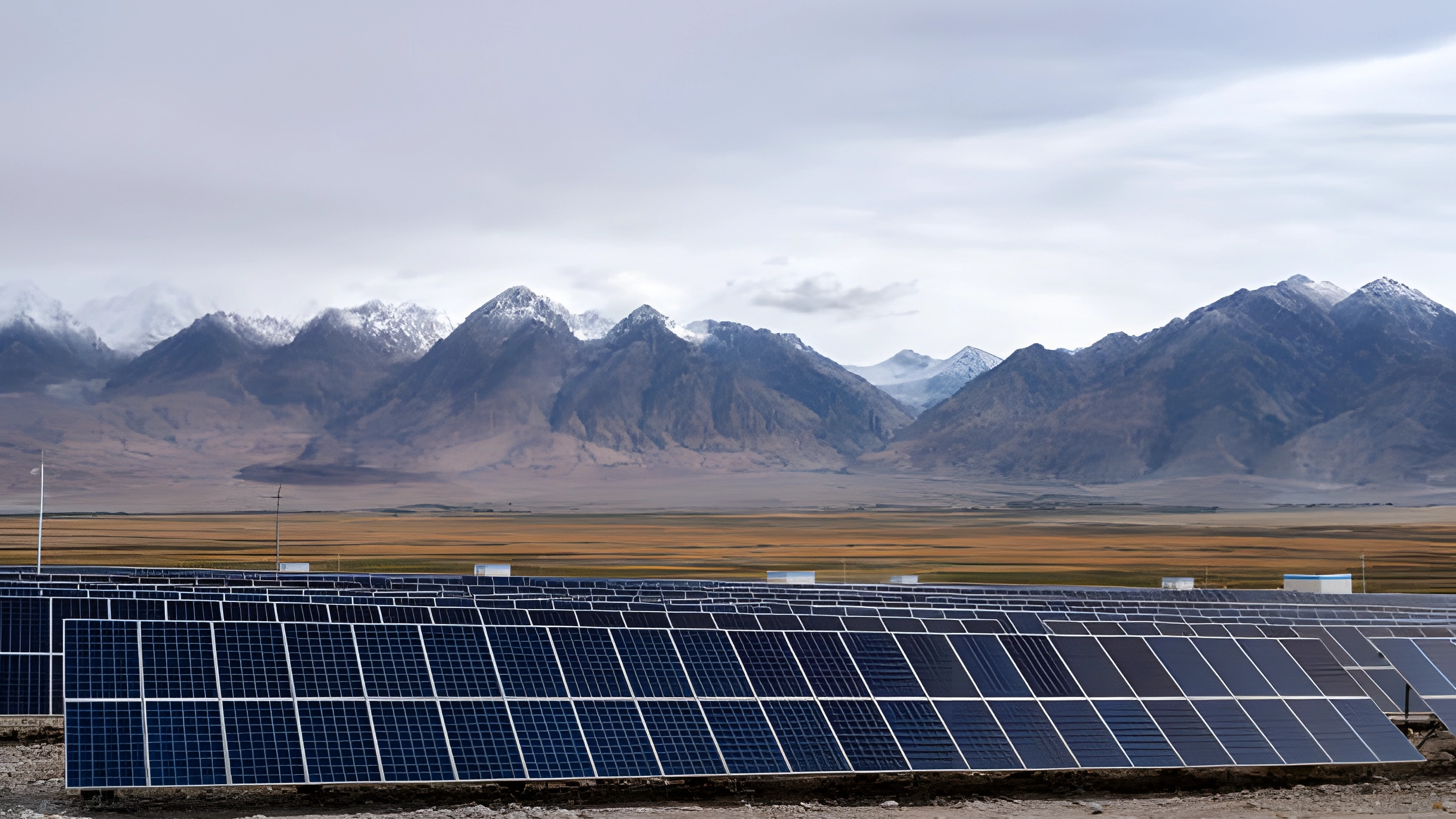 Considérations clés lors de la conception de fermes solaires montées au sol pour une efficacité maximale